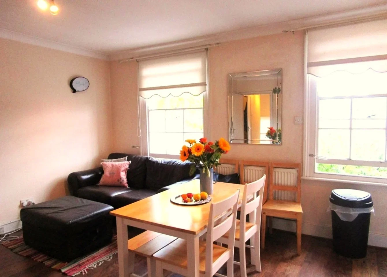 Flat Rheidol Terrace in Greater London