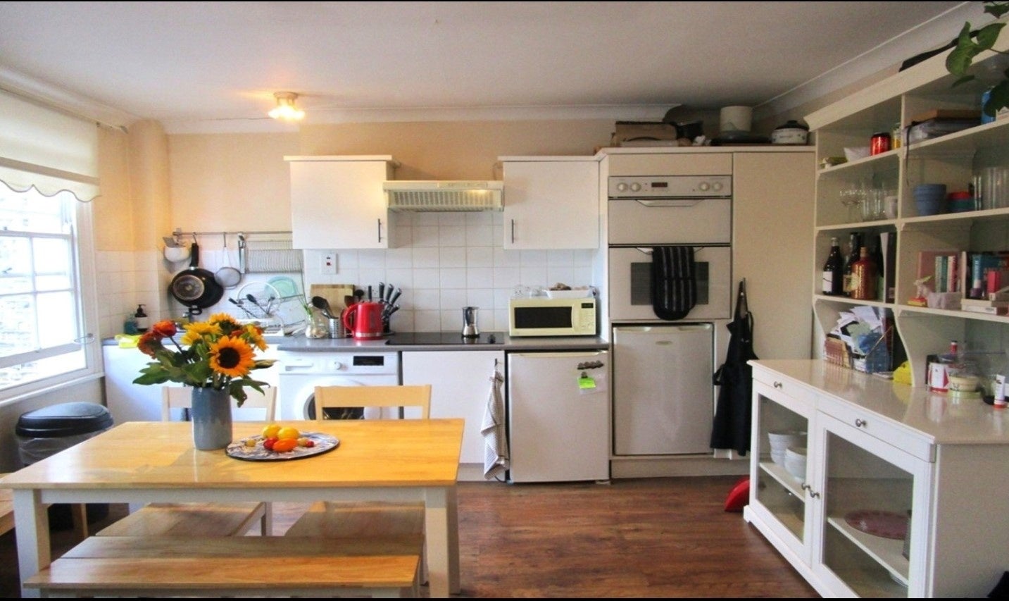 Flat Rheidol Terrace in Greater London