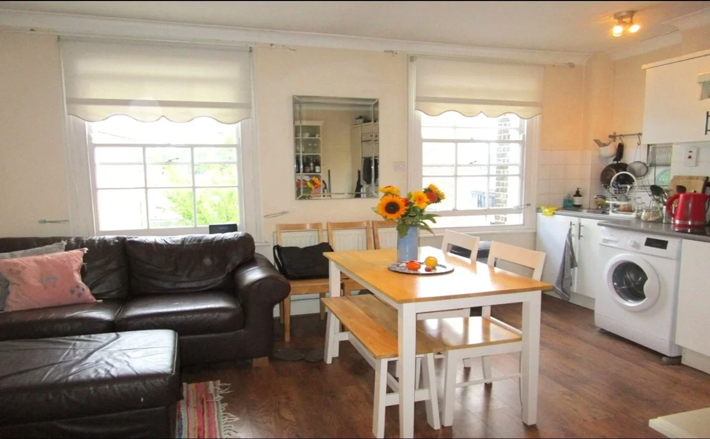 Flat Rheidol Terrace in Greater London