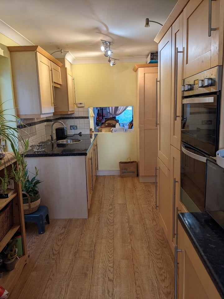 Room Baden Road in Guildford
