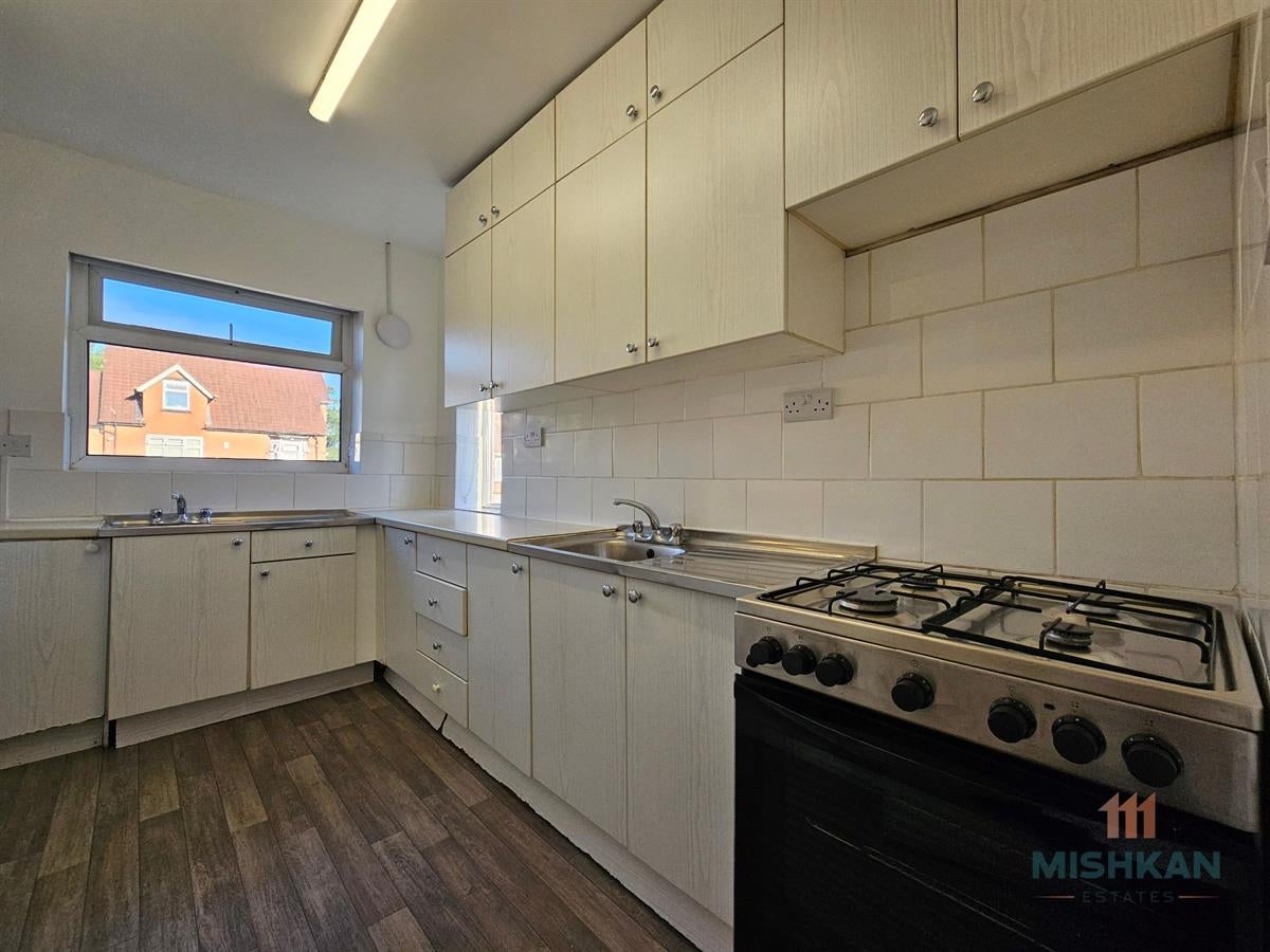 Flat Brantwood Road in Salford