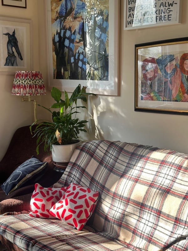 Room Harlescott Road in Greater London