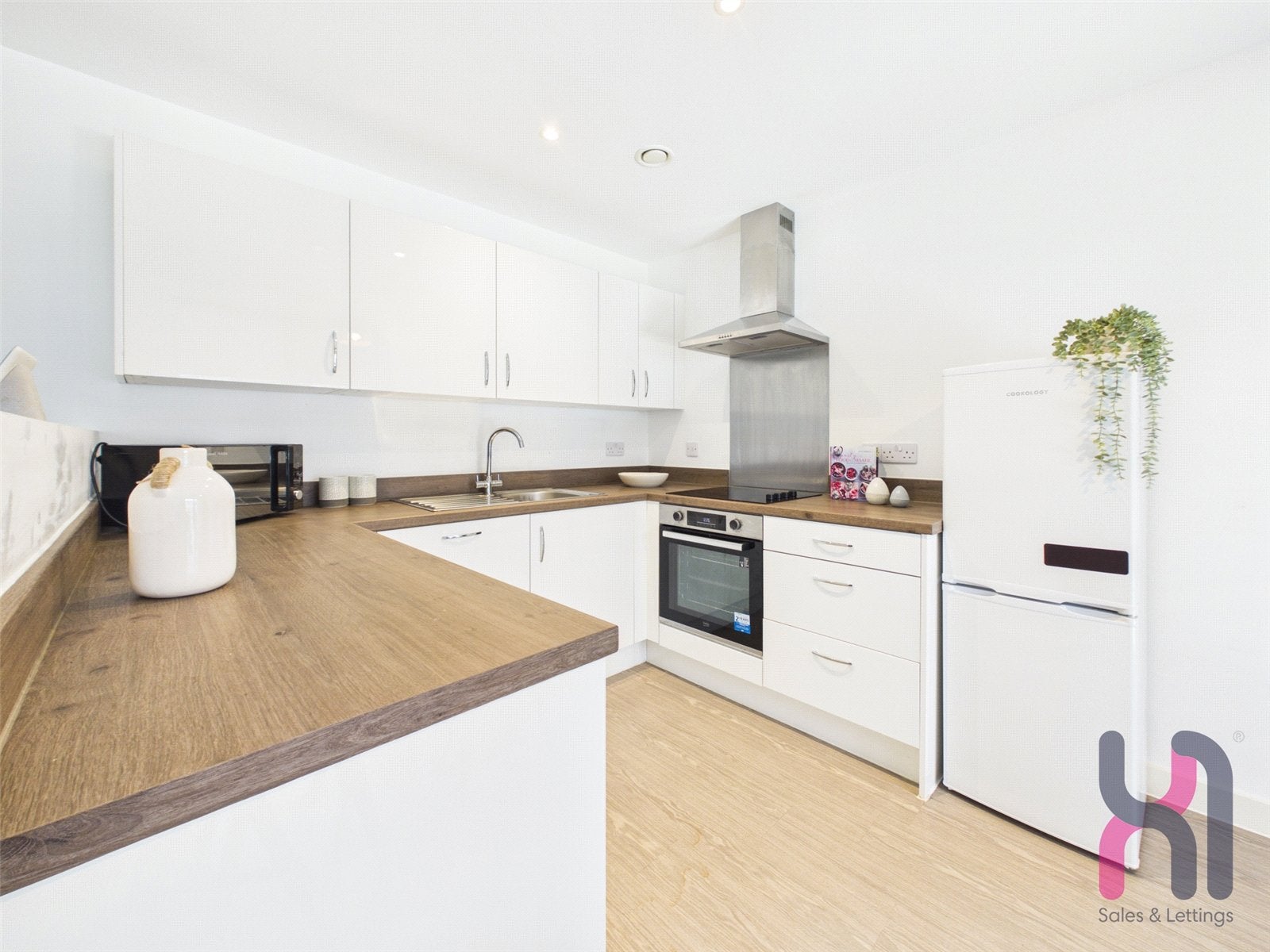 Flat Oldfield Road in Salford