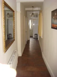 Room Watford Way in Greater London