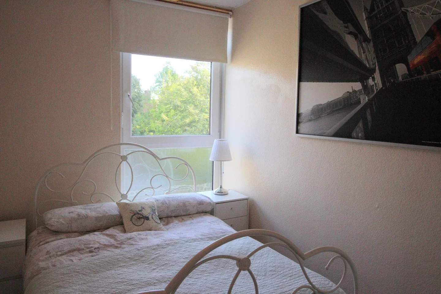 Flat Westbridge Road in Greater London