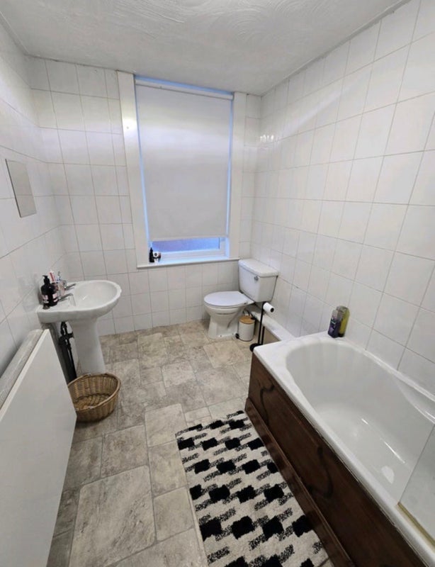 Room Walker Street in Heywood