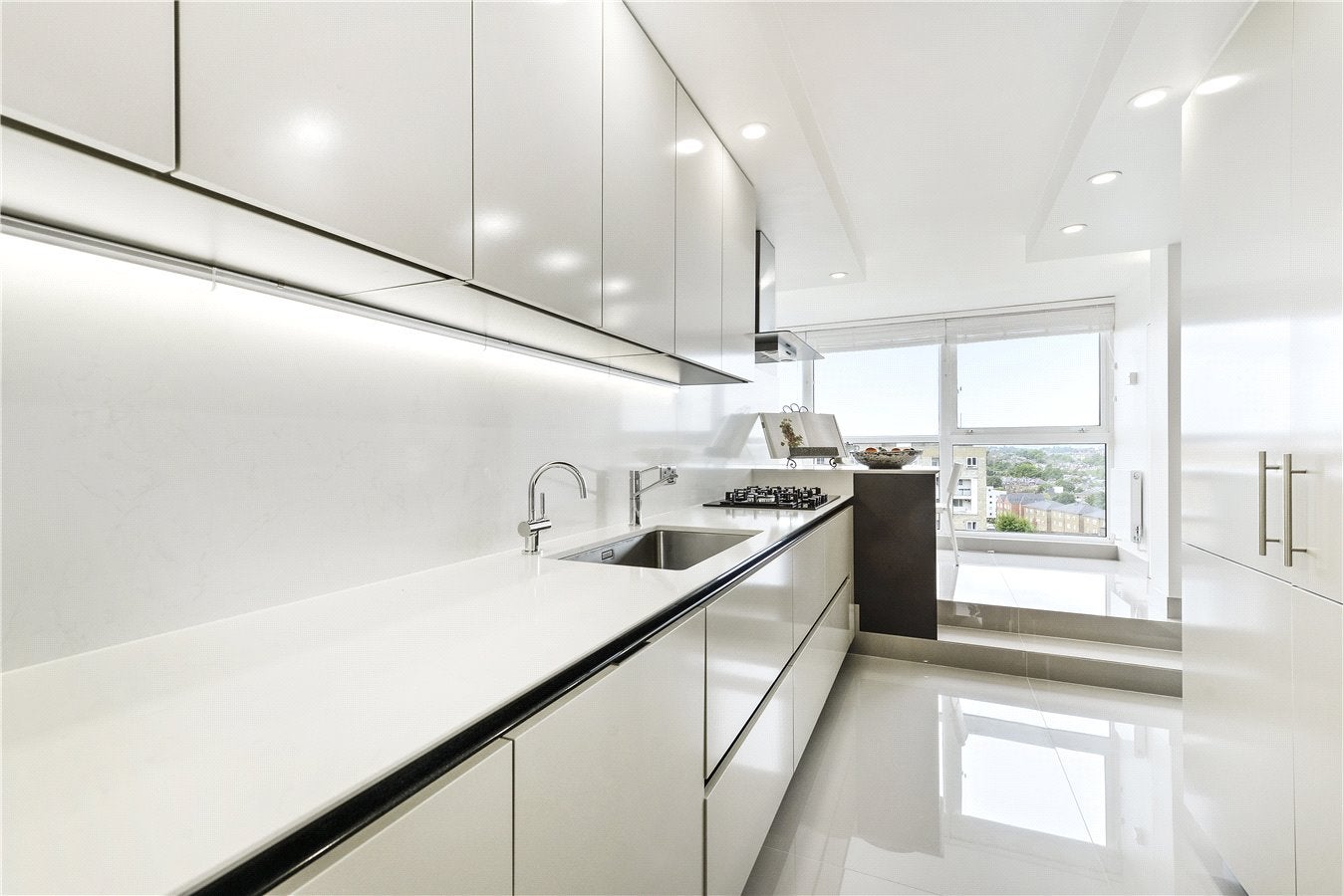 Flat Boydell Court in Greater London