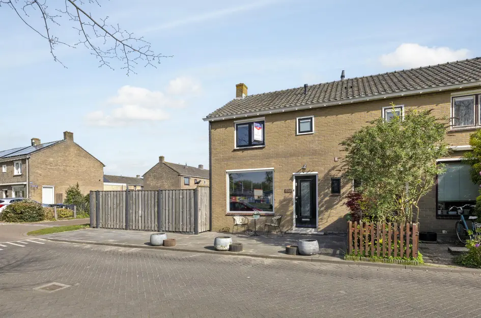 Hoekwoning te koop: Molensingel 125, Schiedam