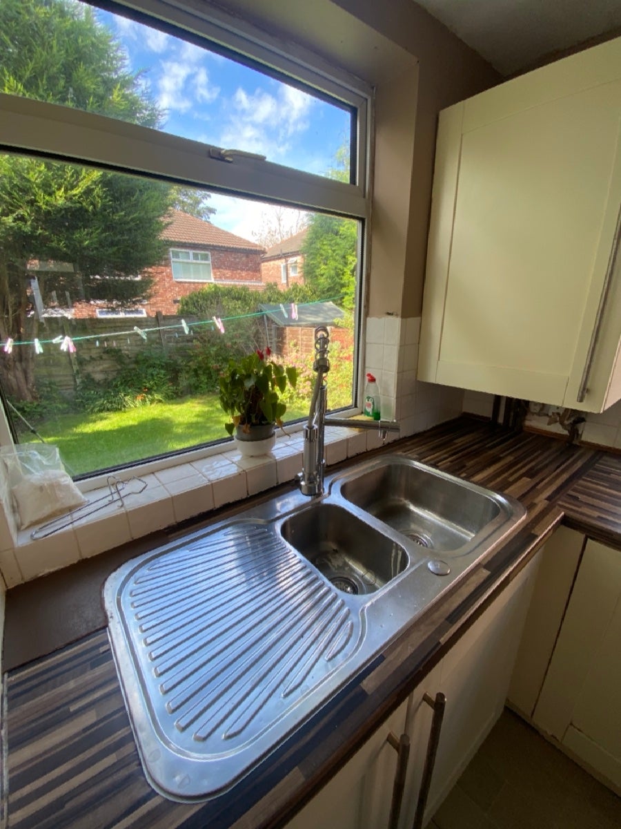 Room Whitefield in Stockport