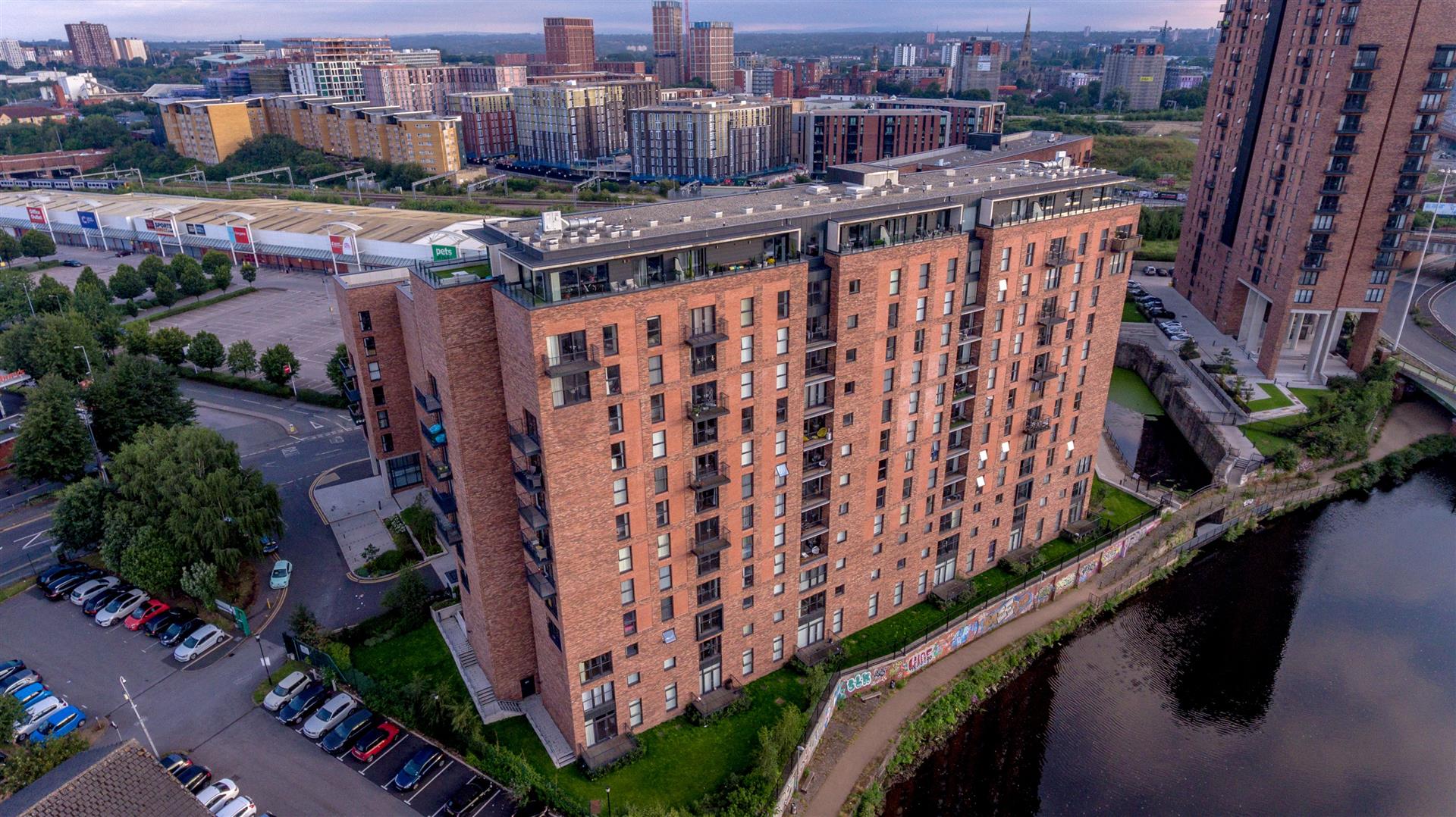 Flat Ordsall Lane in Salford