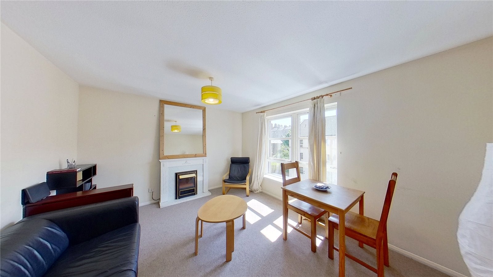 Flat Rodney Place in City of Edinburgh