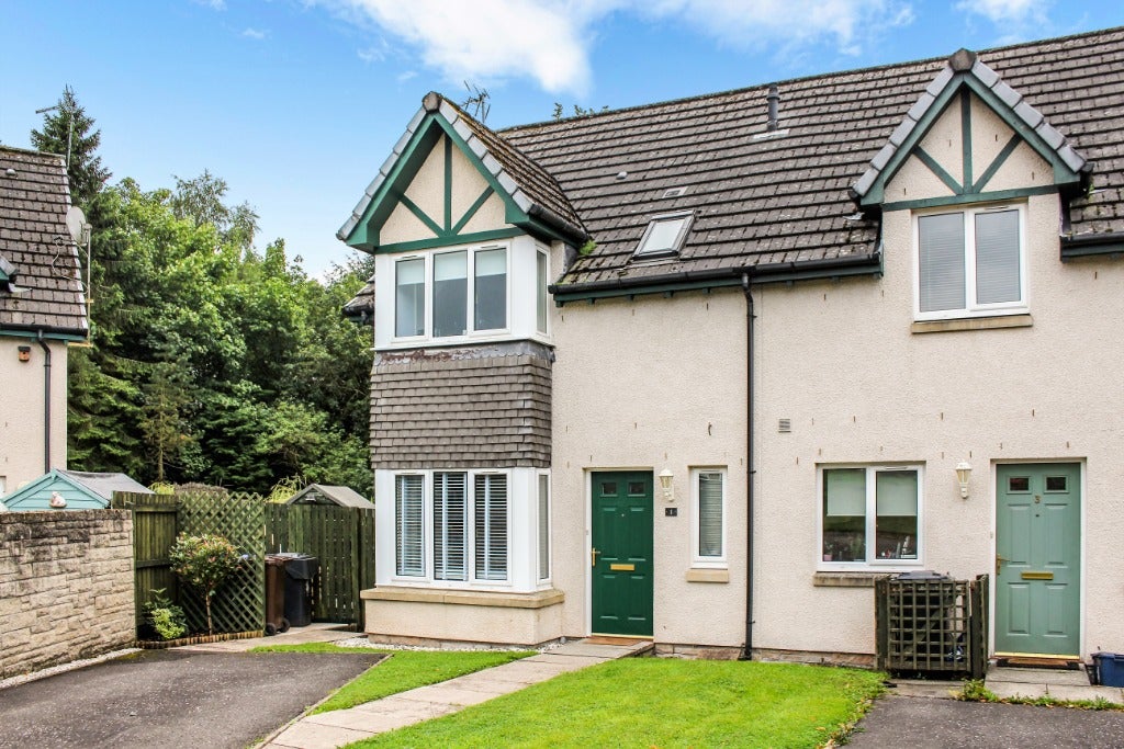 House Lawder Place in Dunblane