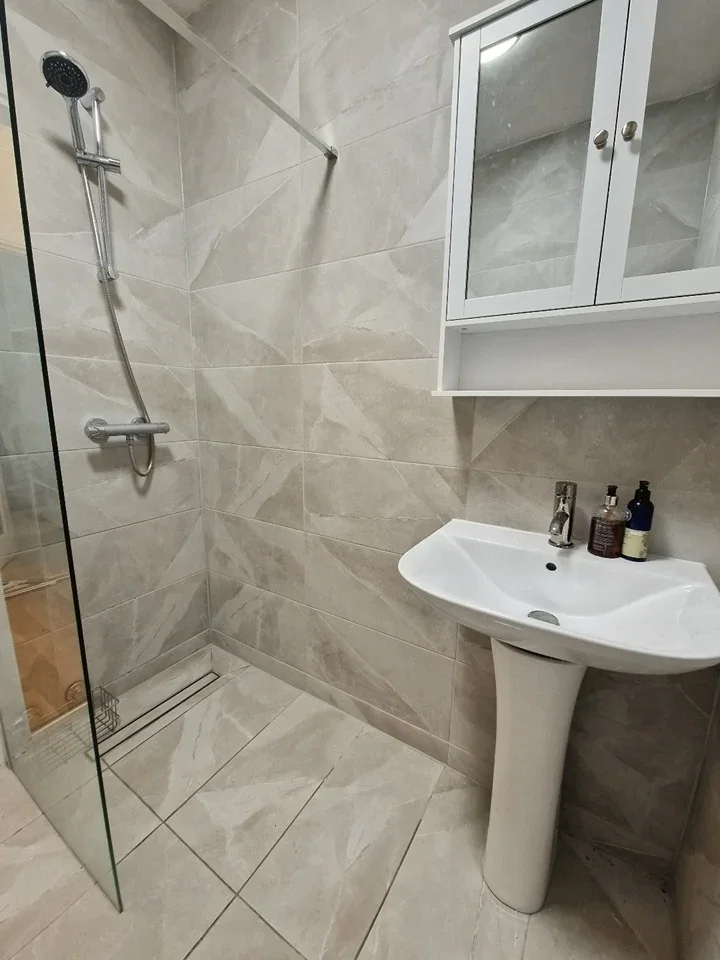 Room Alwyn Road in Maidenhead