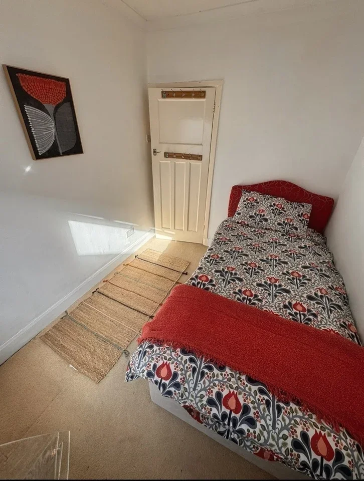 Room Alwyn Road in Maidenhead