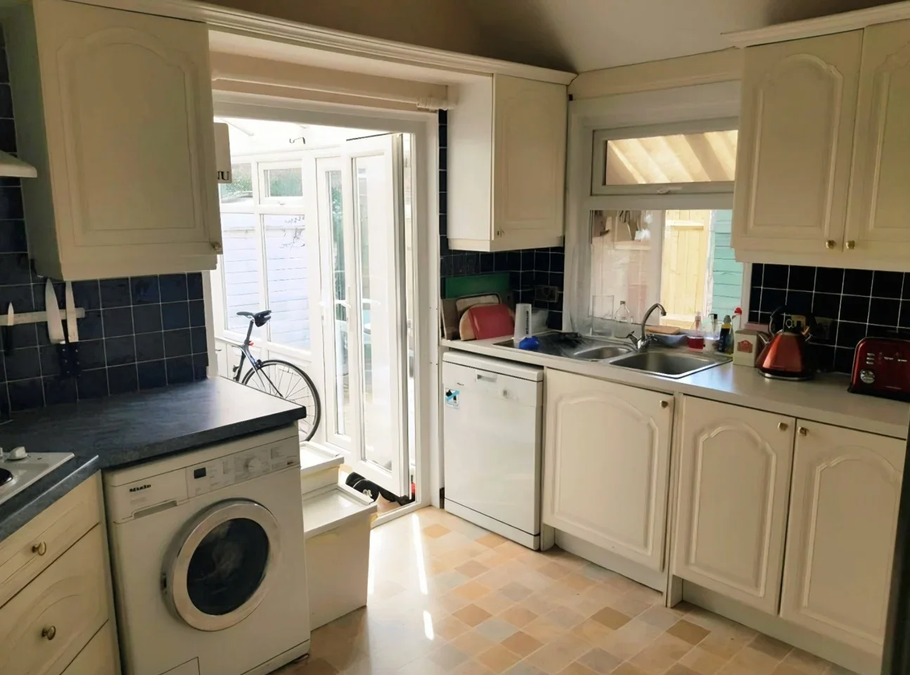 Room Alwyn Road in Maidenhead