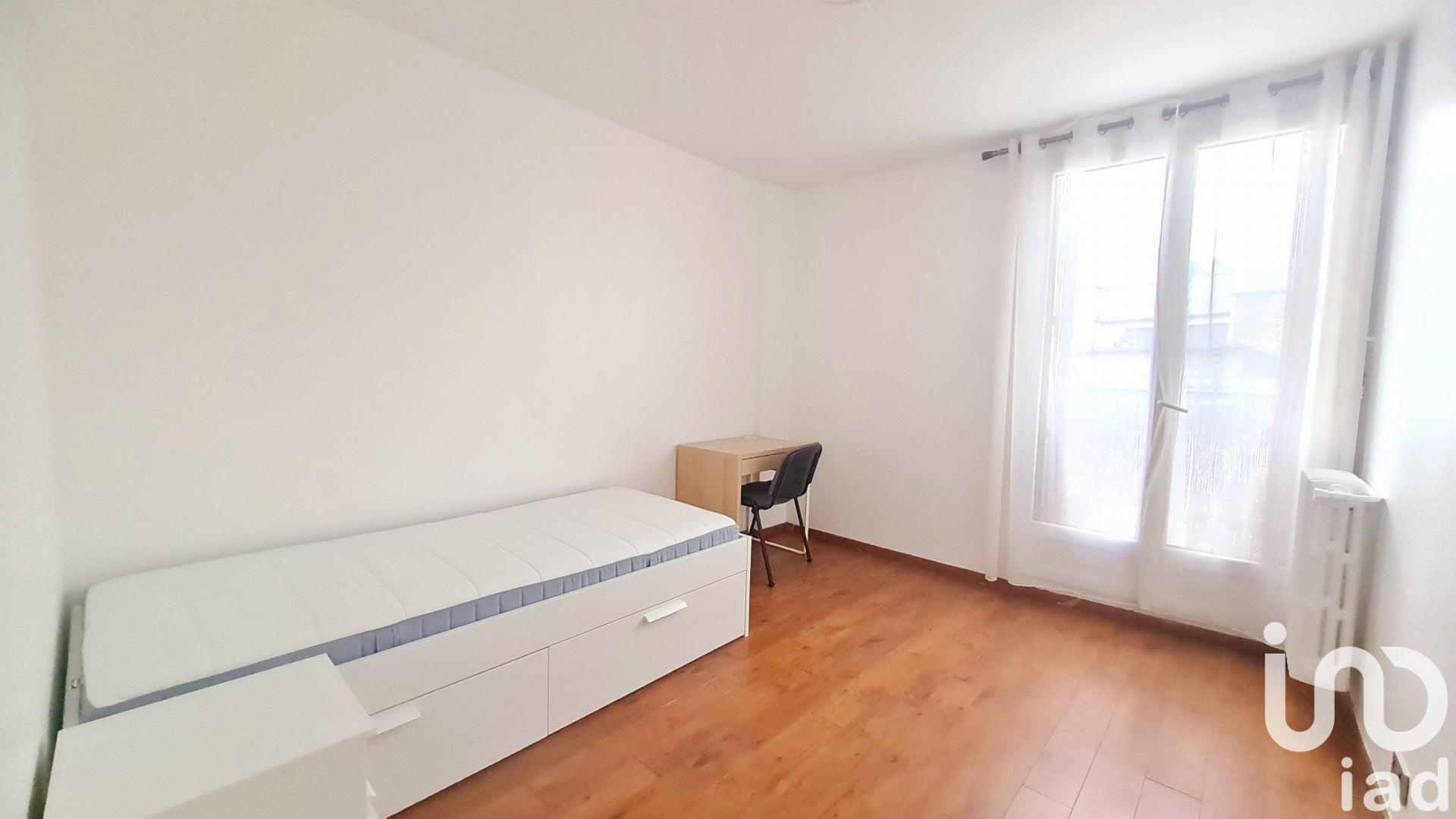 Chambre Boulevard Bessières à Paris