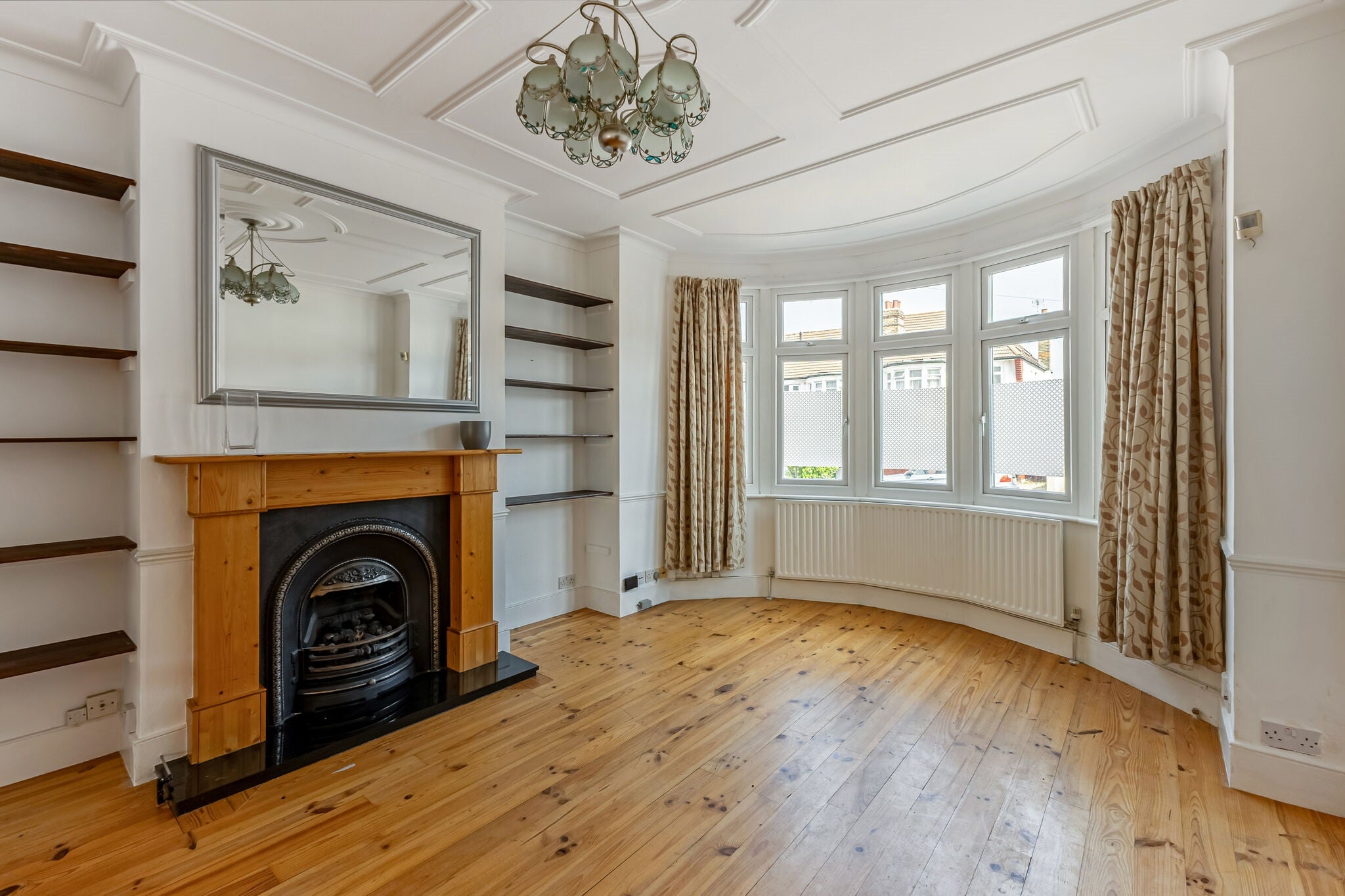 House Grenoble Gardens in Greater London