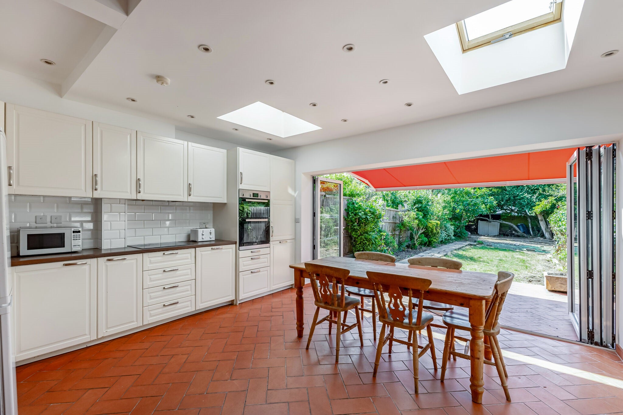 House Grenoble Gardens in Greater London