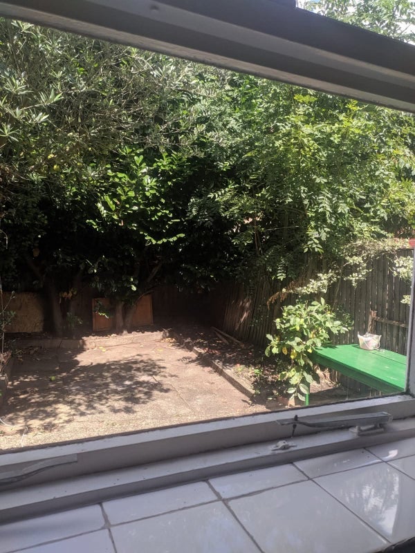 Room Farrant Avenue in Greater London