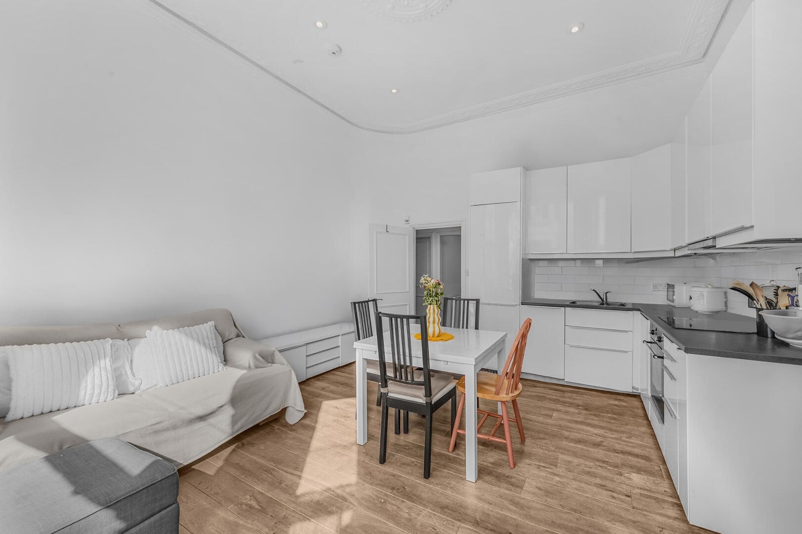 Flat Perham Road in Greater London