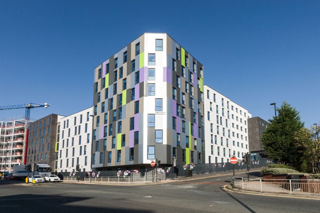Flat Crawhall Road in Newcastle upon Tyne
