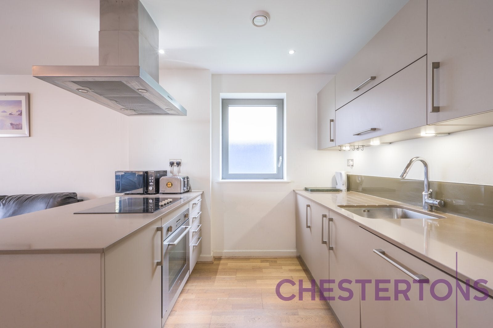Flat Stebondale Street in Greater London