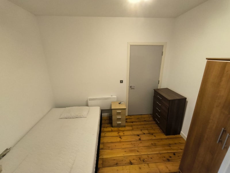 Room Back Church Lane in Greater London