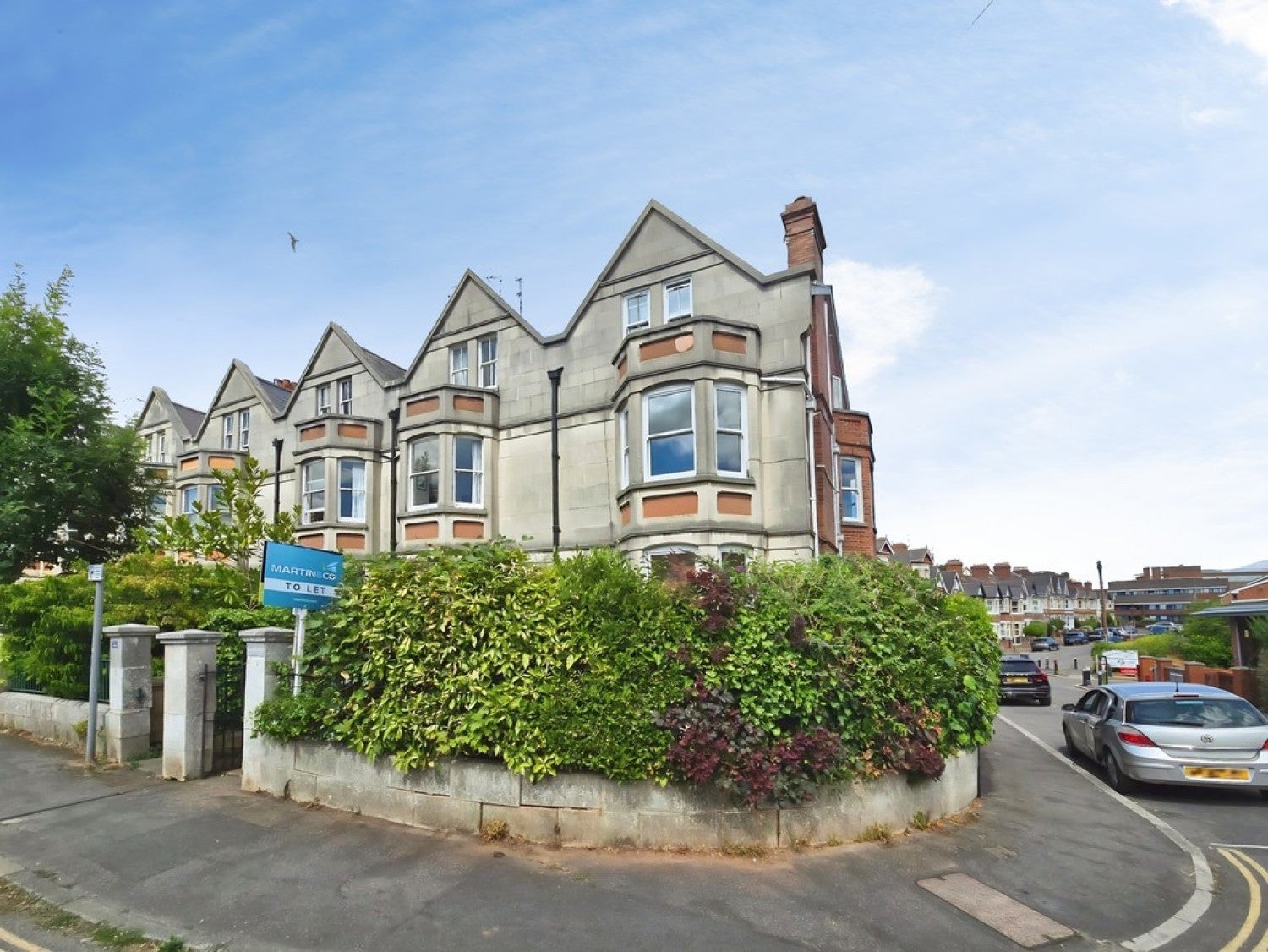Flat Barnfield Road in Exeter