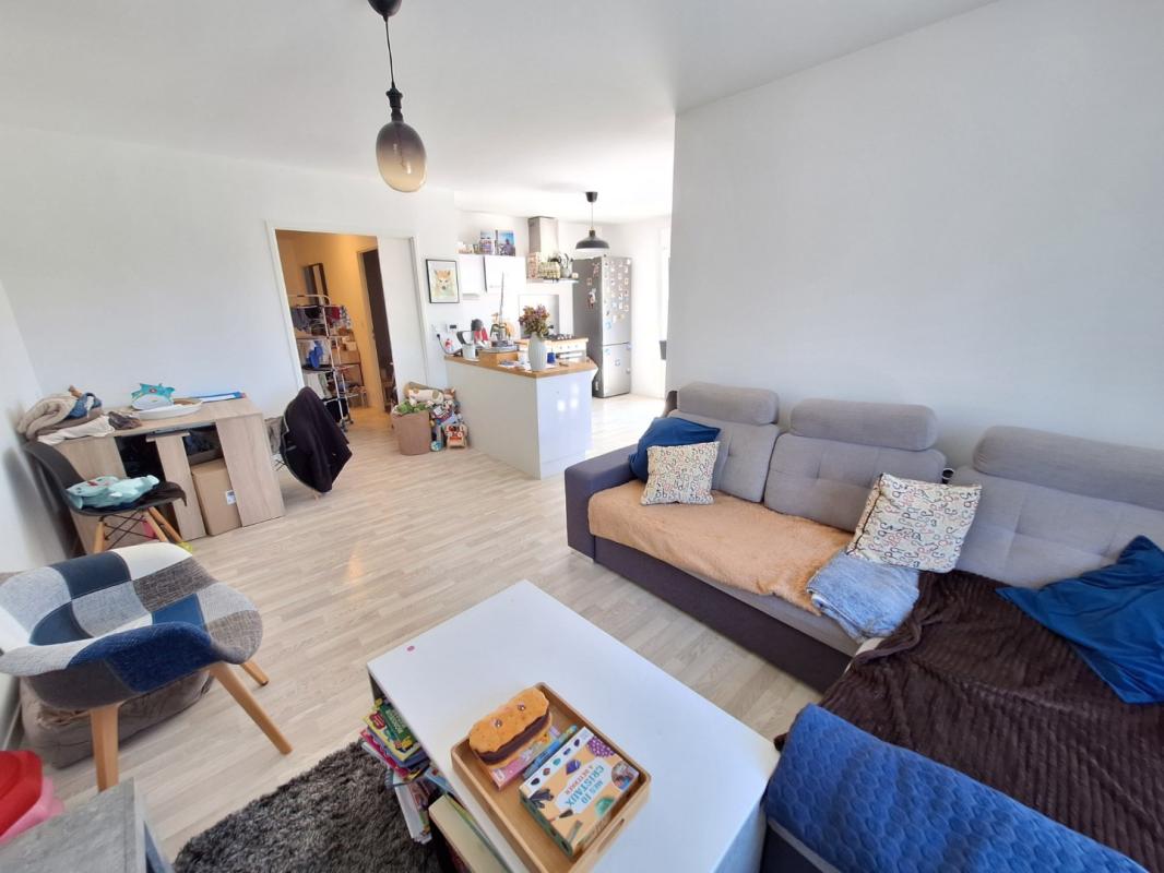 Flat Allée des Terrasses in Noyal-Châtillon-sur-Seiche