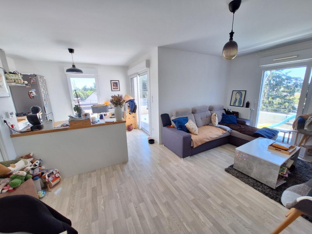 Flat Allée des Terrasses in Noyal-Châtillon-sur-Seiche