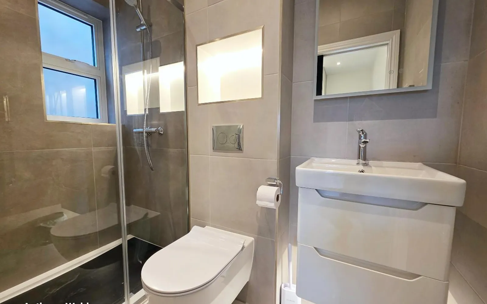 Room Burleigh Gardens in Greater London