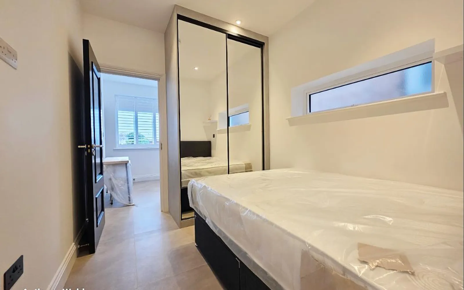 Room Burleigh Gardens in Greater London