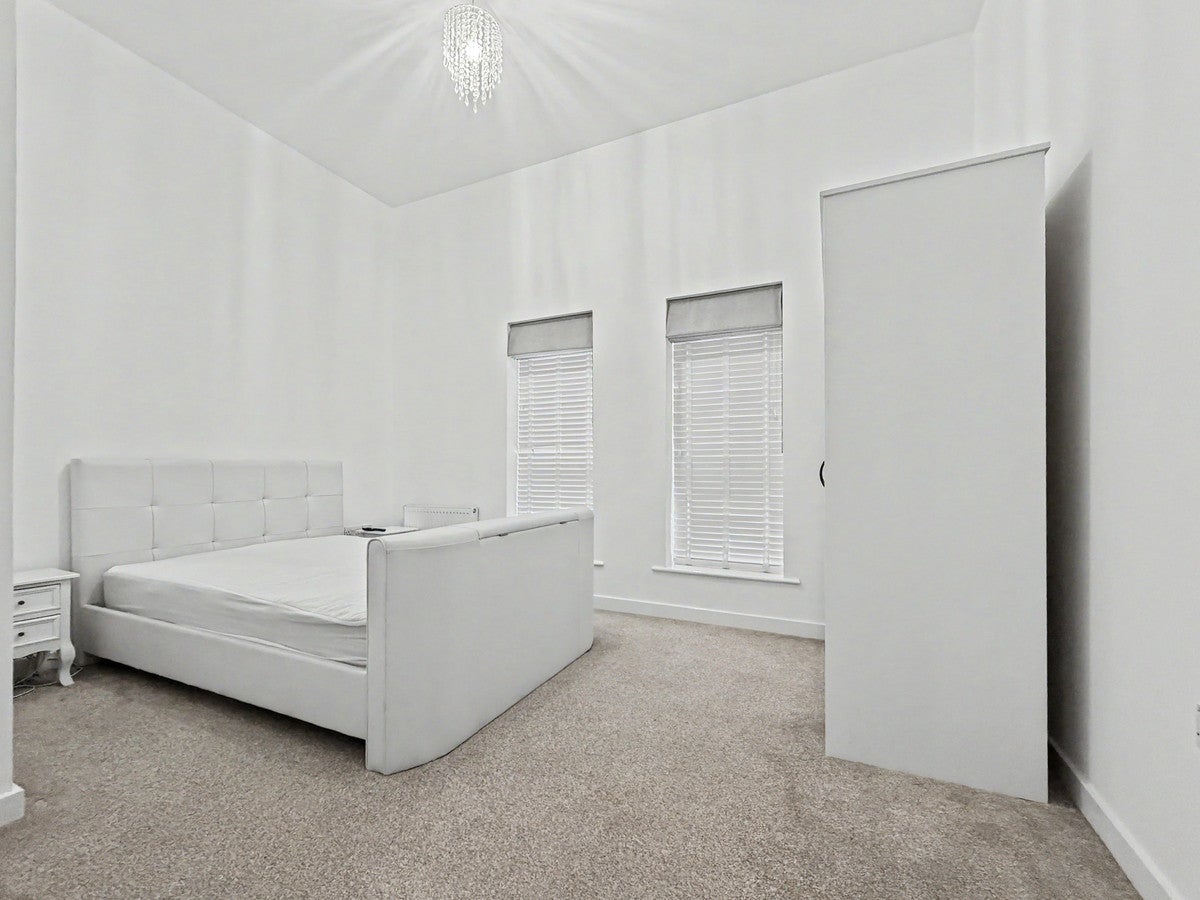 Flat Park Lane in Dartford