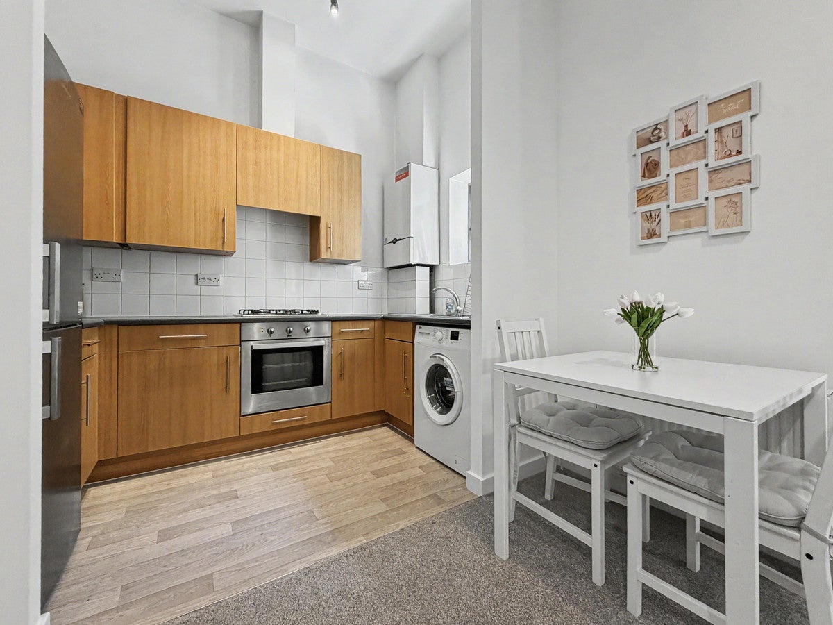 Flat Park Lane in Dartford