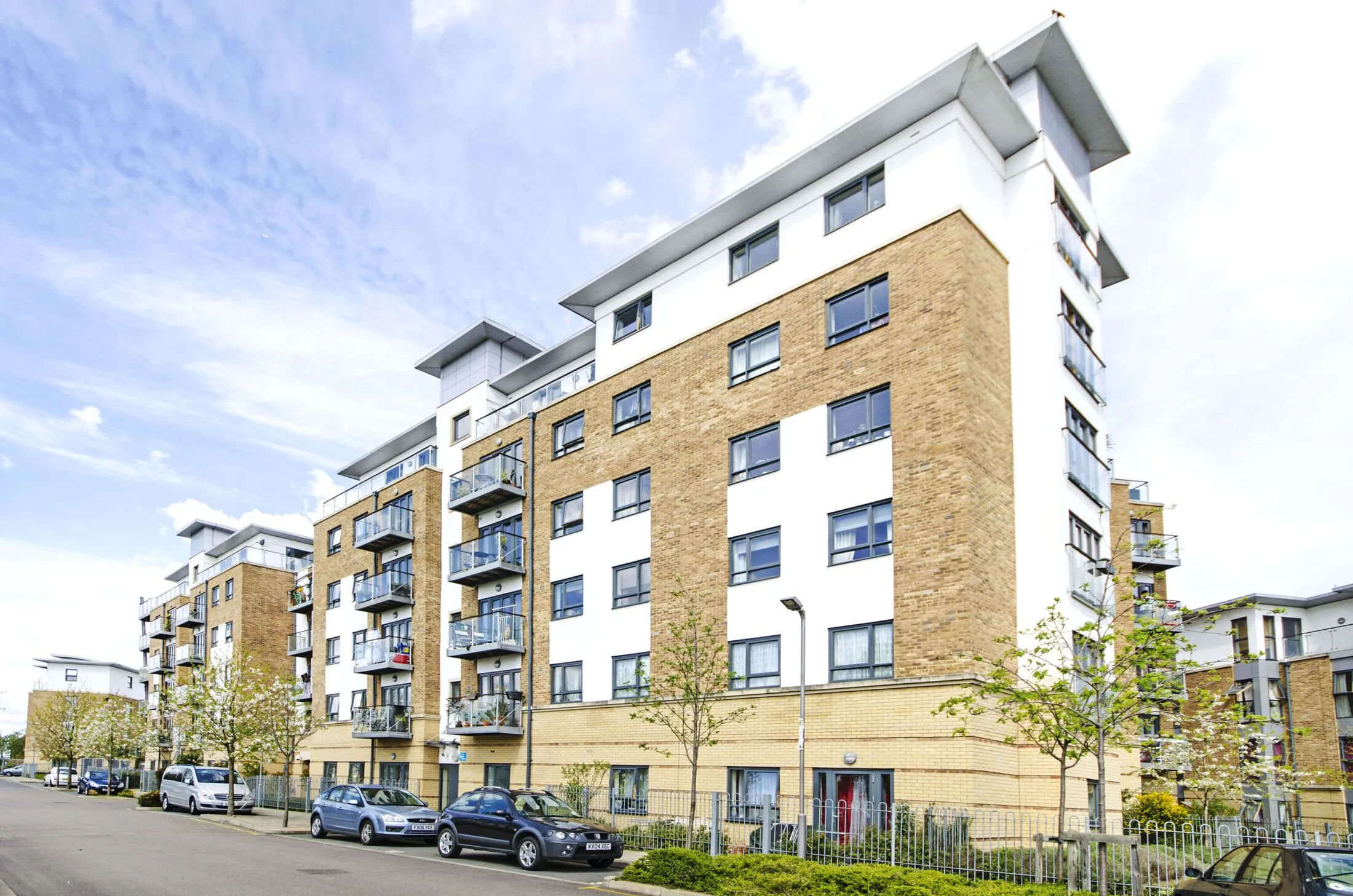 Flat Plough Close in Greater London