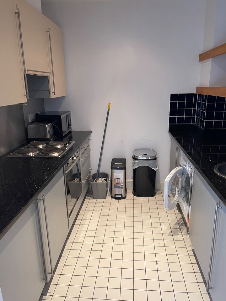 Flat Plumbers Row in Greater London
