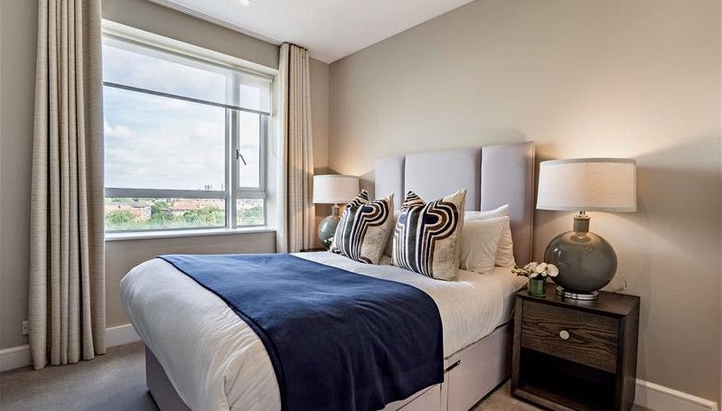 Flat Westferry Circus in Greater London