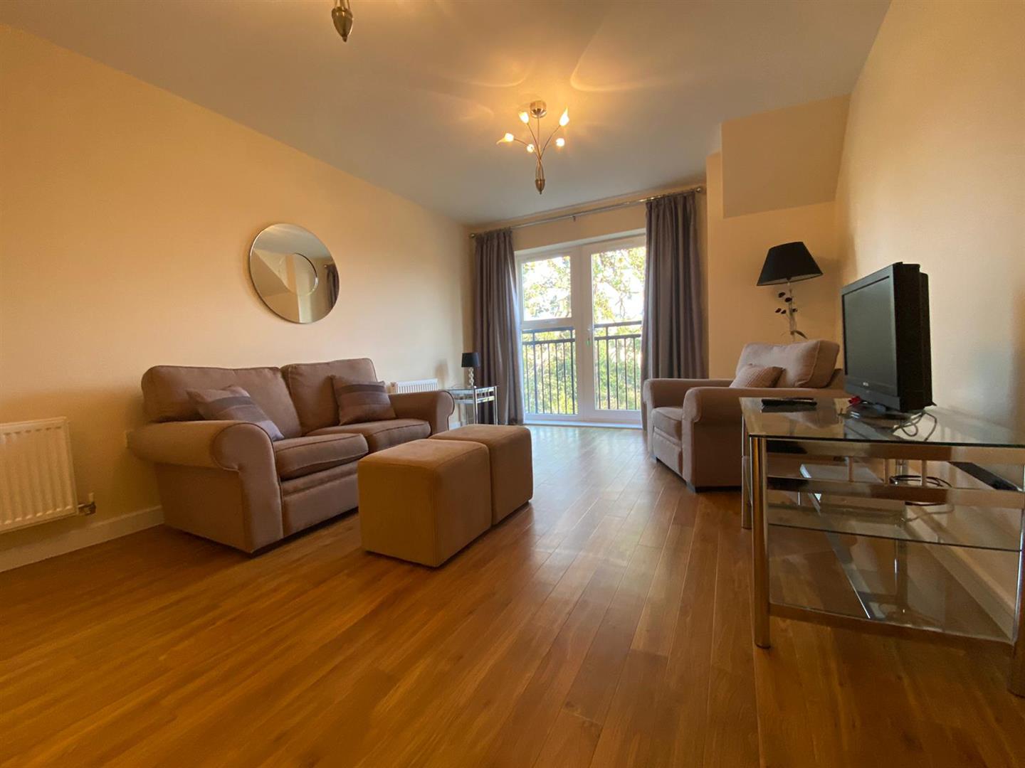 Flat Harefield Road in Greater London