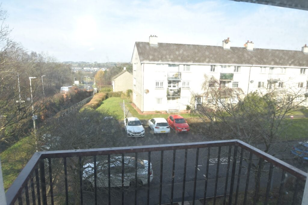 Flat Aikman Place in East Kilbride