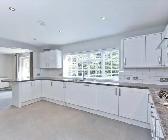Flat Beech Close in Elmbridge