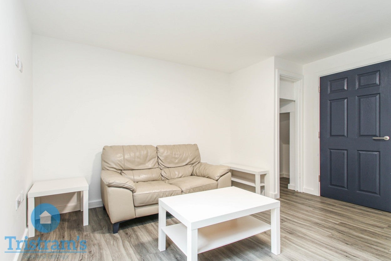 Flat Devonshire Promenade in Nottingham