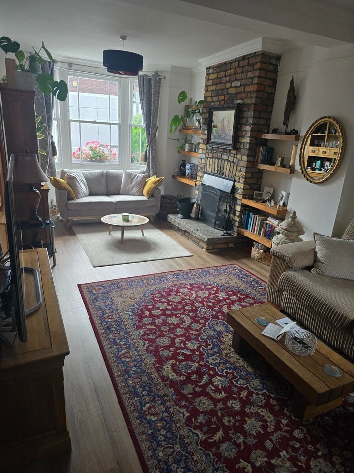 Room Lassell Street in Greater London