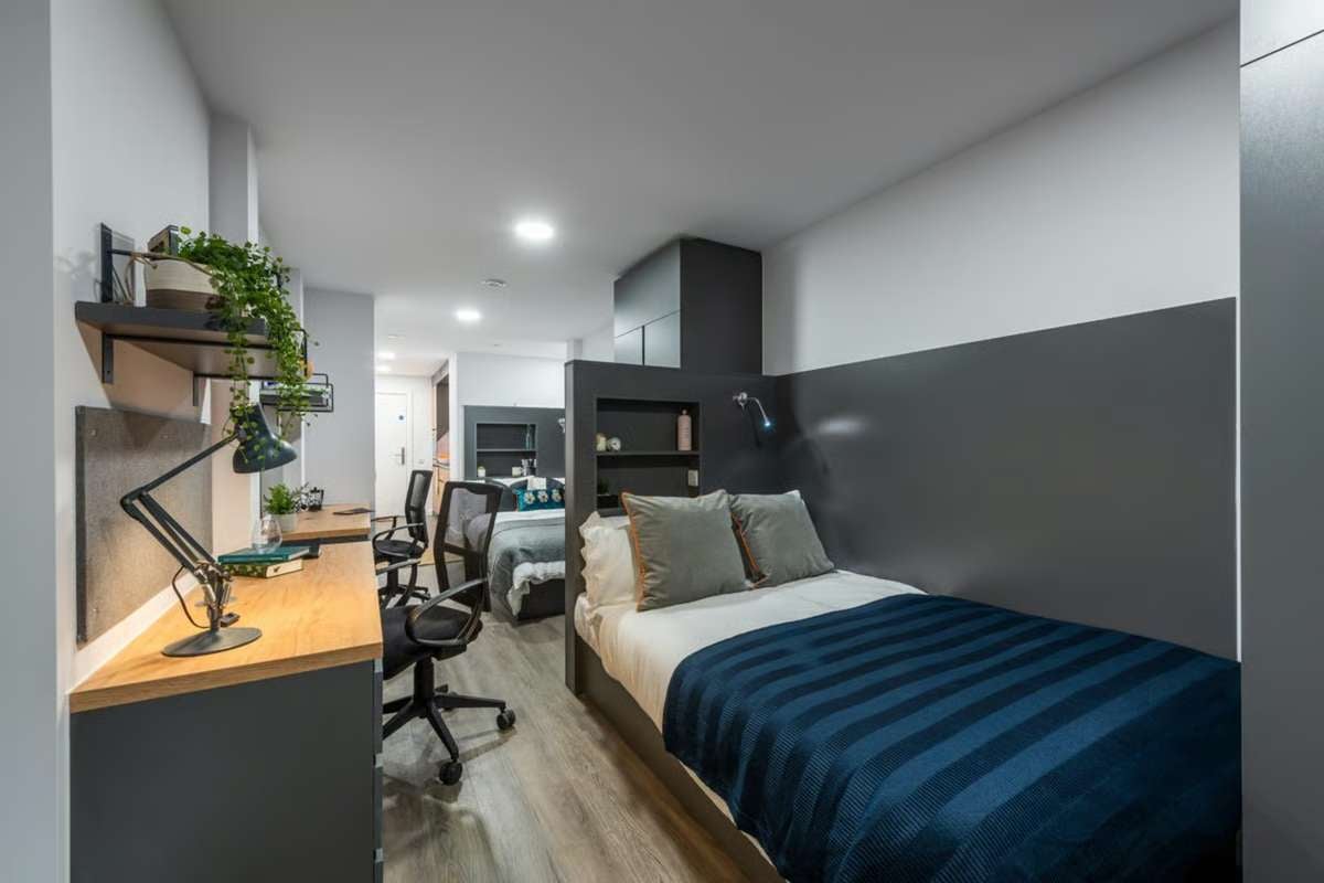 Room Perth Road in Greater London