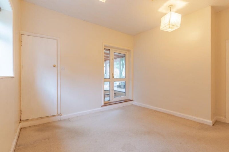 Room Gaisby Mount in Bradford