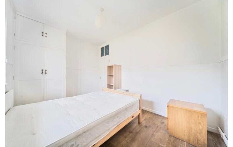 Flat Tyers Terrace in Greater London