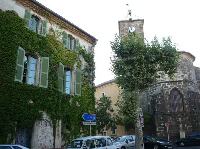 Room Rue Victor Hugo in Adissan