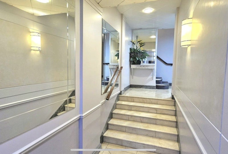 Room Seymour Place in City of Westminster