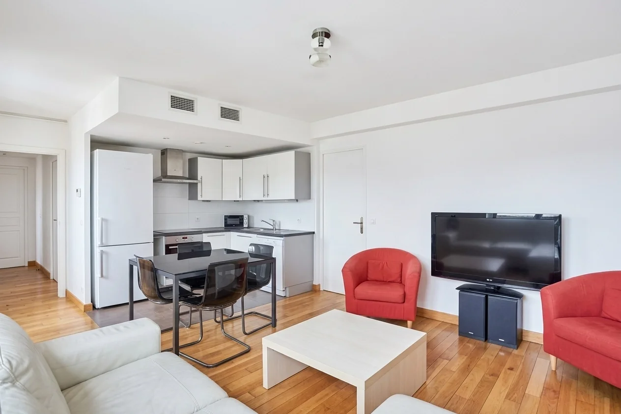 Flat Rue Copernic in Paris