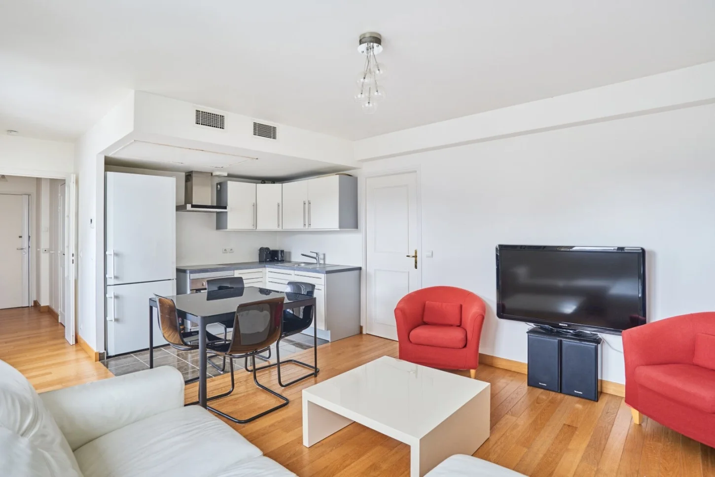 Flat Rue Copernic in Paris