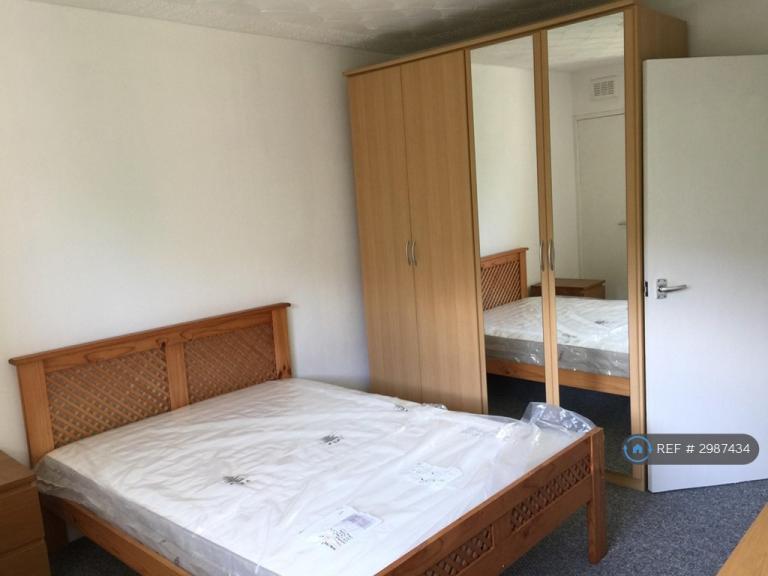 Flat Craigpark in Glasgow